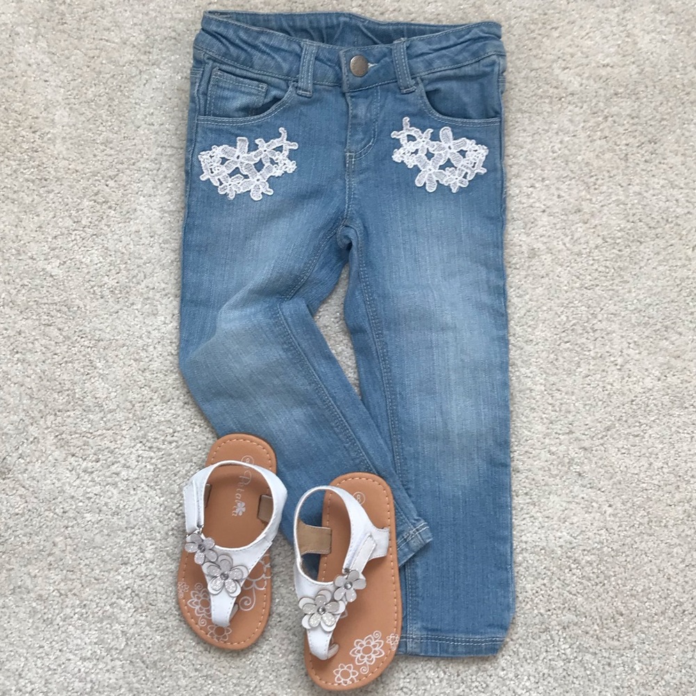 2T Jeans & Flower Sandals
